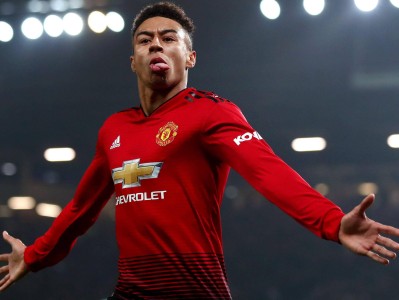 窗口期西汉姆调整名单以备意甲，单刀错失环节打磨，态度坚定，身体对抗强度拉满的简单介绍-九游官网