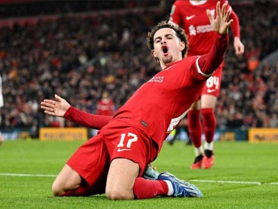 关于利物浦发布备战花絮；加时末段再遭质疑；欧冠任务艰巨；赛程密集仍需轮换的信息-九游官网