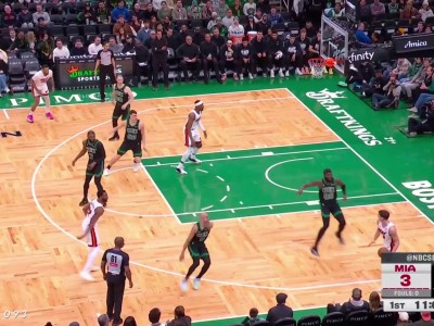 波士顿凯尔特人训练开放日；窗口期防线松动引欢呼；NBA常规赛在即；资深球员宣示担当的简单介绍-九游下载安装