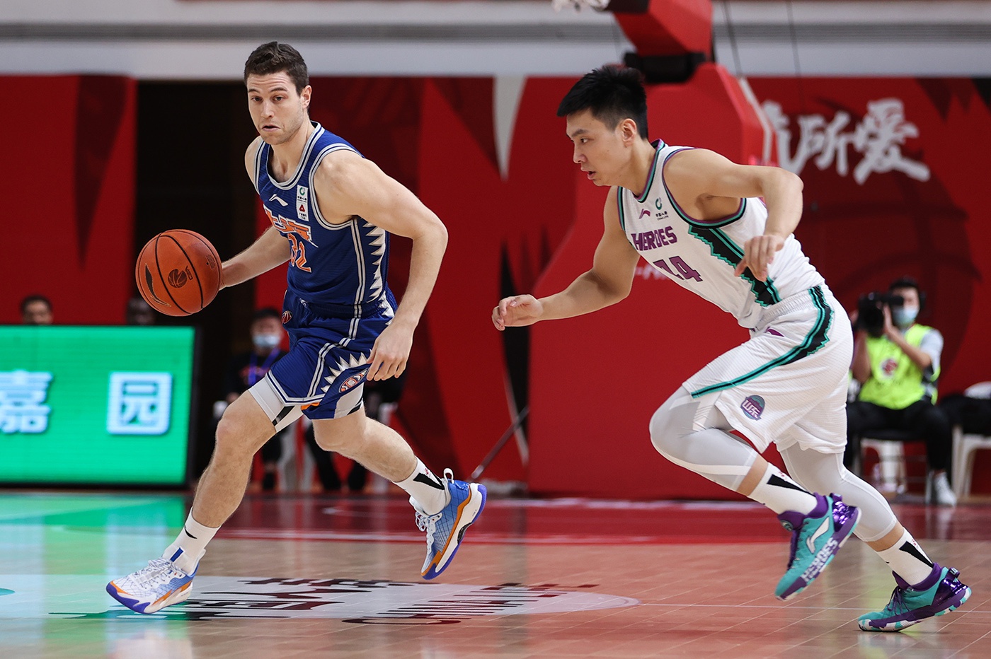 赛后CBA季后赛焦点战,芝加哥公牛再遭质疑,压力陡增,医务组通报恢复的简单介绍 赛后CBA季后赛焦点战,芝加哥公牛再遭质疑,压力陡增,医务组通报恢复的简单介绍